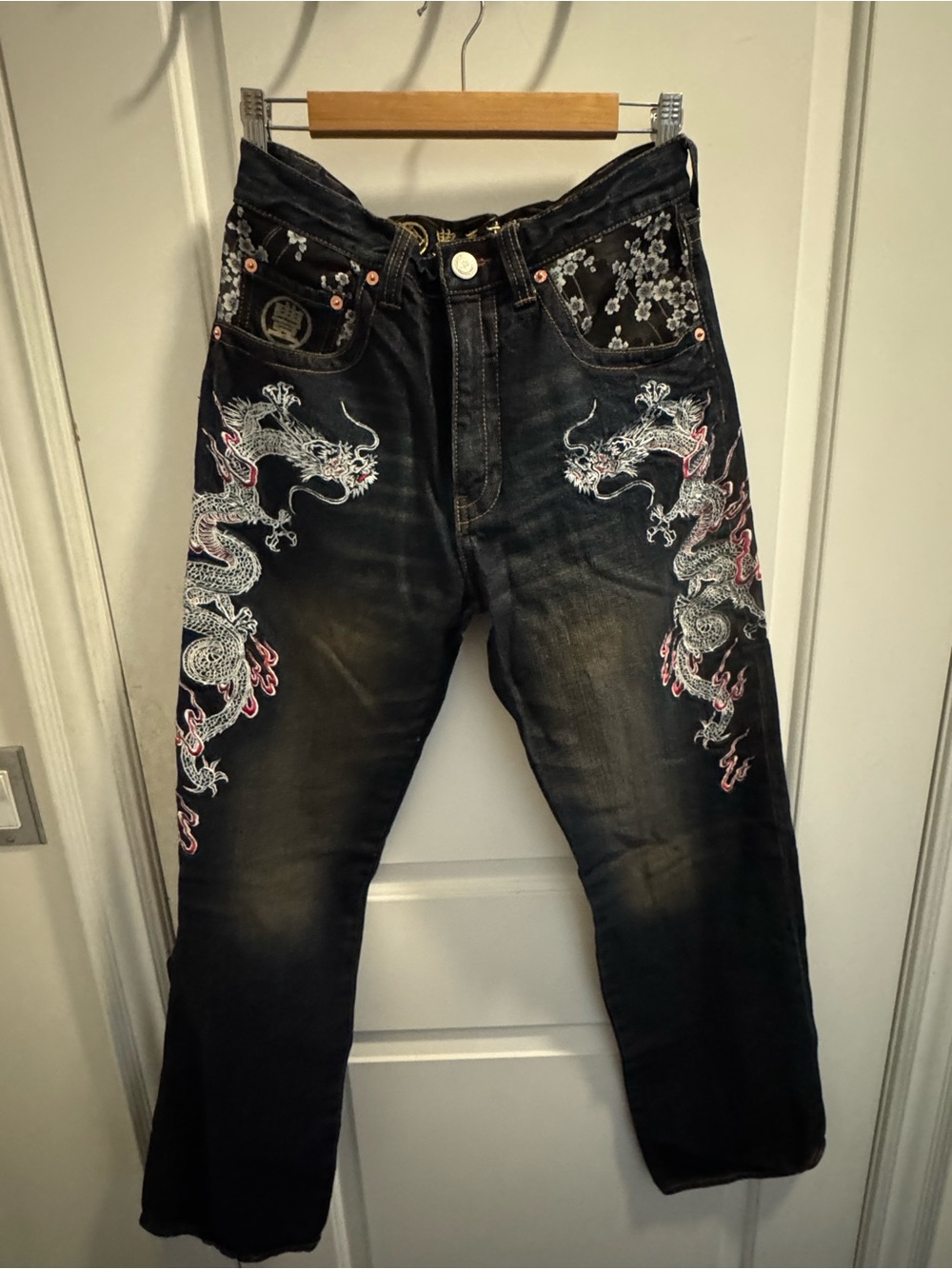 Embroidered Dragon Black Straight Men’s Jeans